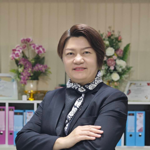 นางสาวณัชชนิฏฐา พุ่มชุ่ม